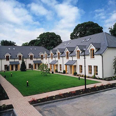 Heyward Mews Holiday Homes By Trident Holiday Homes Swords Exterior photo